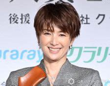 吉瀬美智子ヌード|49歳・吉瀬美智子、“絶対領域”あらわな超ミニ×ニーハイコーデ。